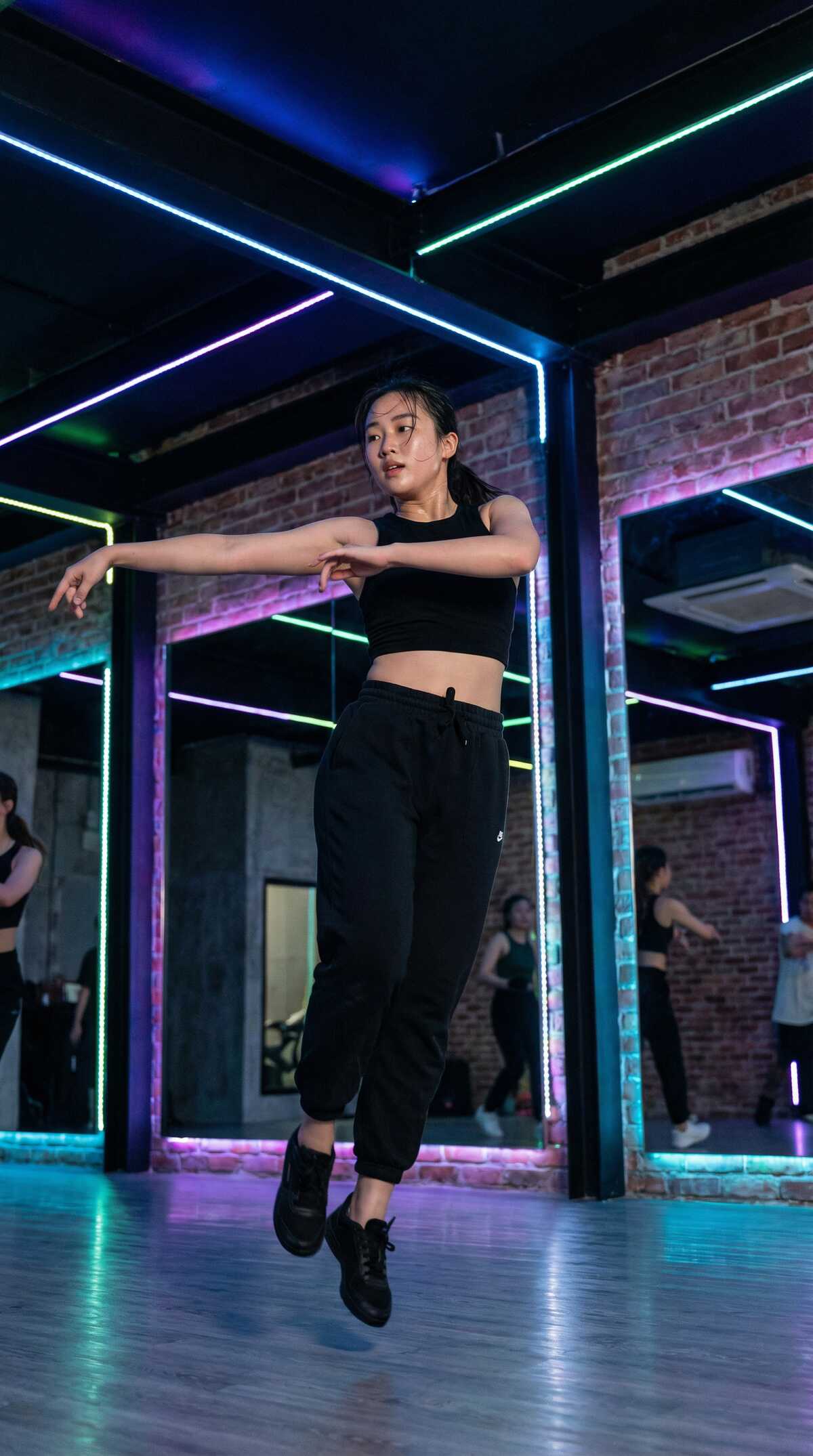 丝瓜视频文化研究员周雅文